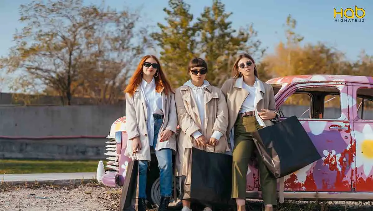 fashionable travel clothes